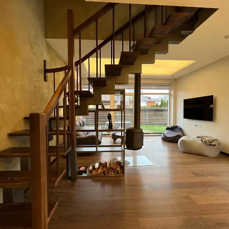 Family Vacation 3br Home, By Cohost Apartment *