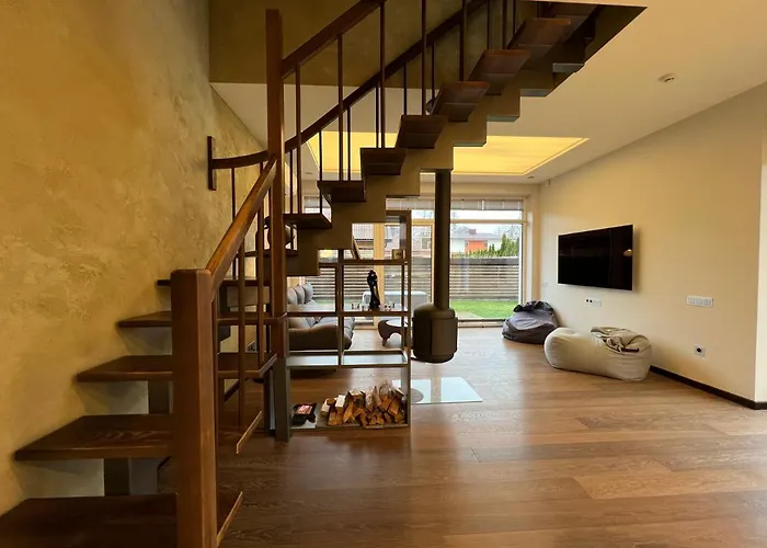 Family Vacation 3br Home, By Cohost شقة *